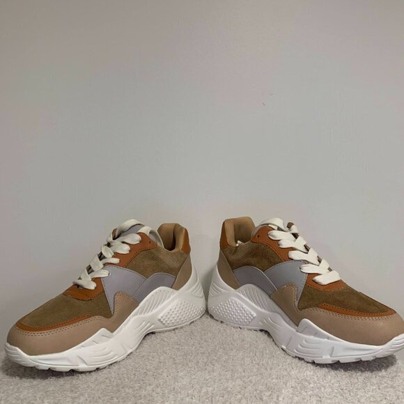 AQUA Alba Mixed Media Platform Sneakers - Picture 10 of 11